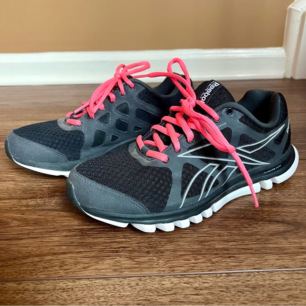 Reebok Women’s Sublite Duo Running Shoe Size 7
